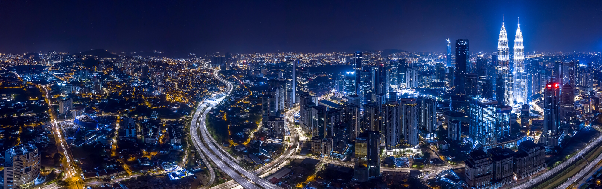 Panorama,Aerial,View,Of,Kuala,Lumpur,City,Center,At,Night